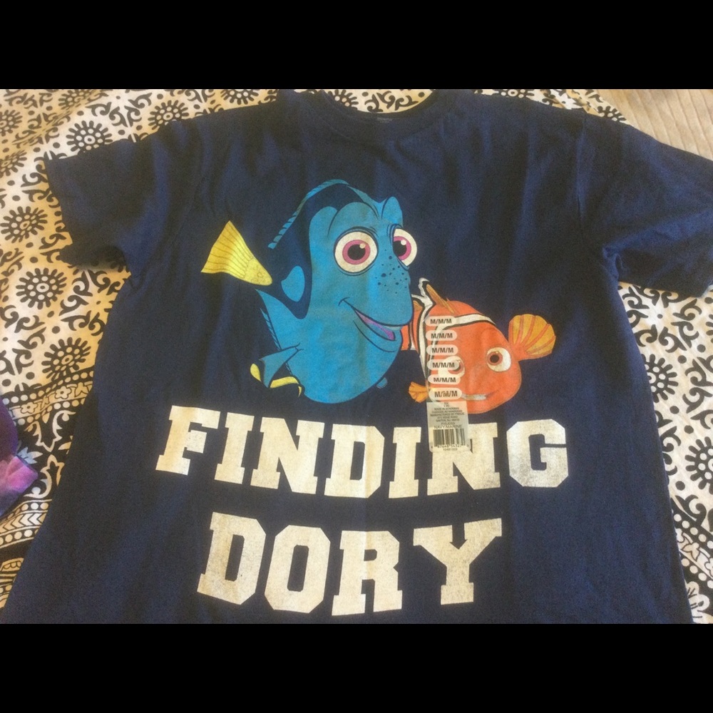 3/$10 Lot of New Dory T-shirts